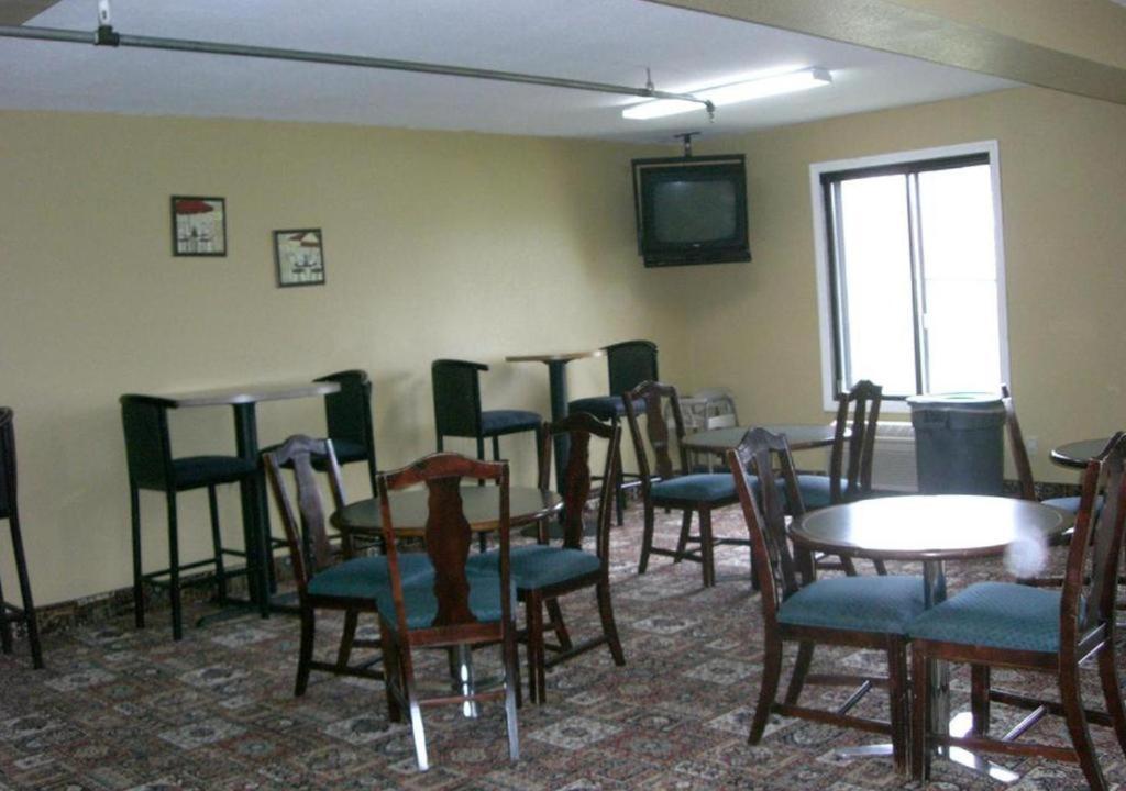 Norwood Inn Minneapolis Roseville Ngoại thất bức ảnh